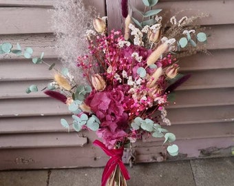 Flowers bouquet of dried flowers