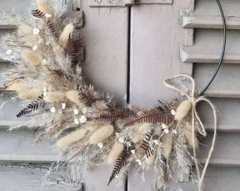 Flowerhoop of dried flowers, pampas grass