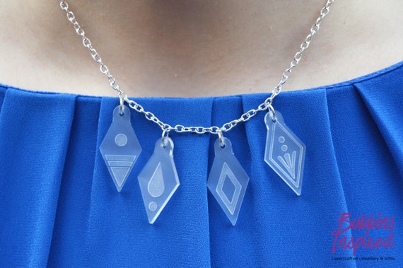 Her Universe Disney Frozen 2 Snowflake Crystal Necklace | Hot Topic | Frozen  jewelry, Crystal necklace, Bottle jewelry