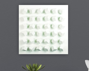 Könnte beinhalten: Eine weiße Leinwand mit einem geometrischen Muster aus 3D-Würfeln in Weiß- und Grüntönen. Die Würfel sind in einem Raster angeordnet und erzeugen so ein Gefühl von Tiefe und Dimension.
