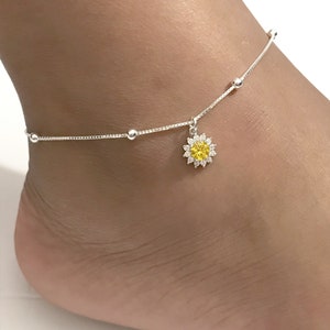 Daisy Anklet, Sterling Silver Beaded Ankle Bracelet, Daisy Charm Anklet, Satellite Chain Anklet