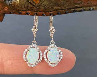 Boucles d'oreilles en opale blanche, boucles d'oreilles en argent sterling 925, bijoux en pierre de naissance d'octobre, boucles d'oreilles en opale ovale blanche et CZ