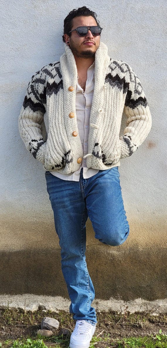 woolen sweater cardigan hand knitted  MADE IN MEXICO all handwoven
