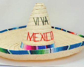Sombrero rietje met Sarape-versiering: Mexicaanse Fiesta Charro-hoed
