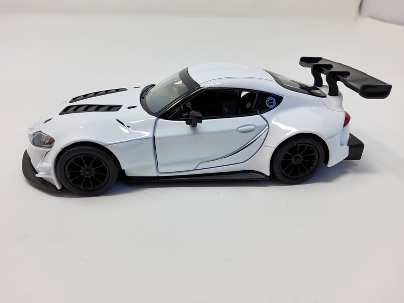 Toyota supra kinsmart