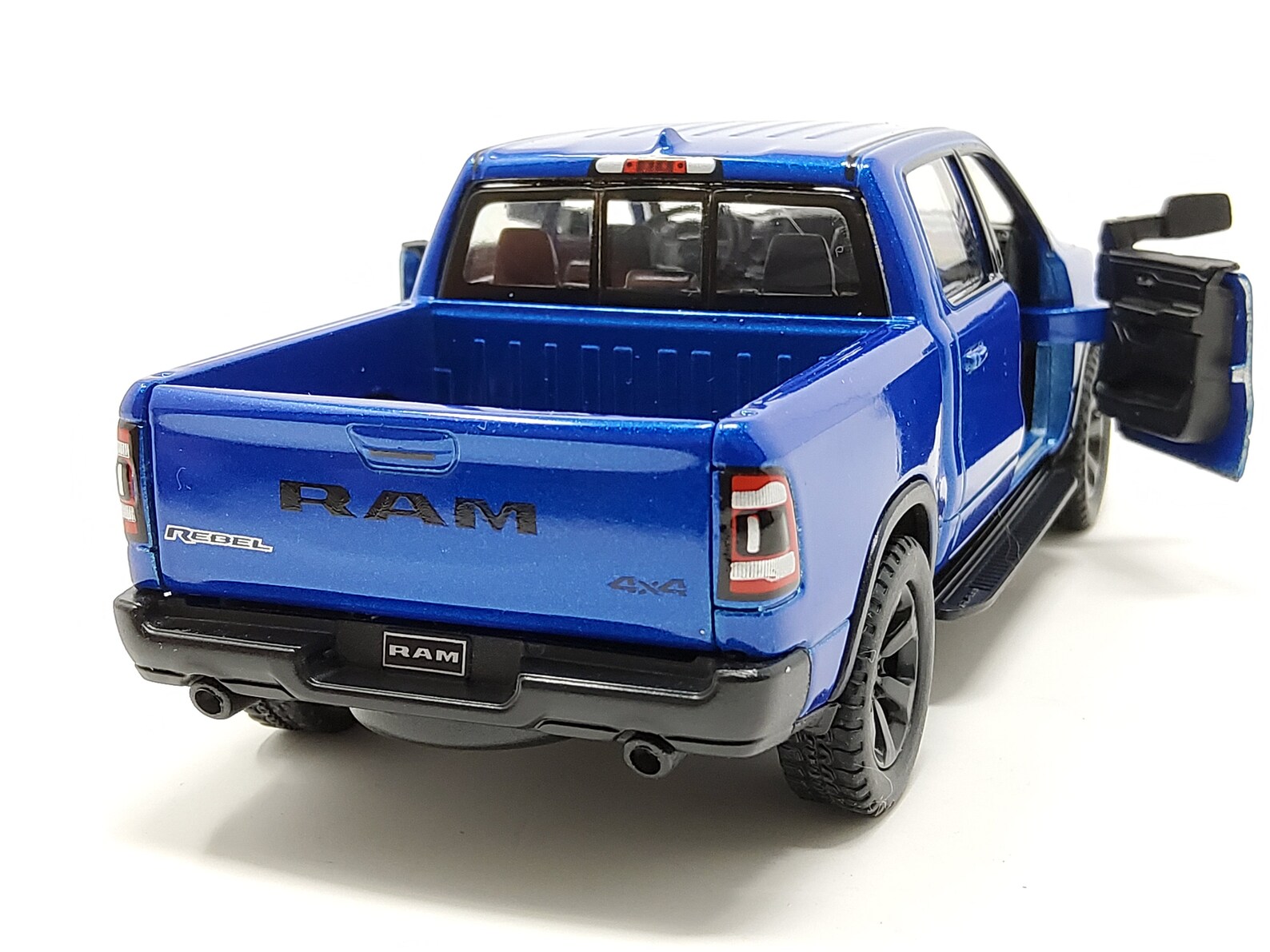 Kinsmart dodge ram