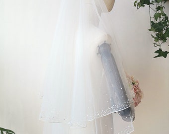 Crystal Beaded Edge Fingertip Veil with comb, Off white 2 Layer Wedding Veil