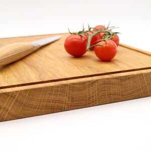 Snijplank/snackplank van eikenhout met sapgoot 36 cm x 25 cm afbeelding 2