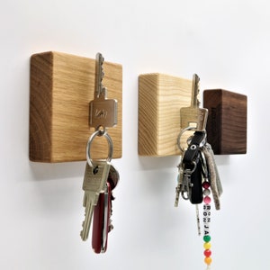 Wooden Cube magnetic holder in oak/walnut or ash 3-set