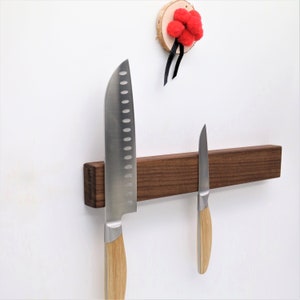 Magnetic knife rack knife holder CULTRO made of solid oak Nussbaum