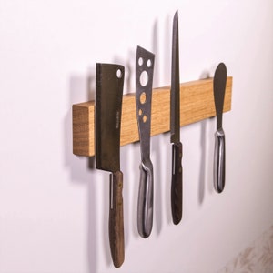 Magnetic knife rack knife holder CULTRO made of solid oak Eiche