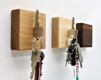 Wooden Cube magnetic holder in oak