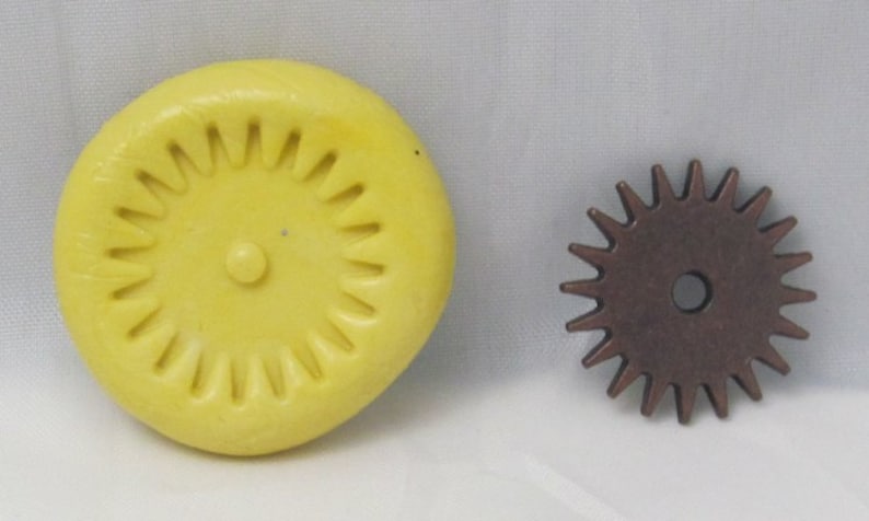 19mm Silicone Steampunk Small Gear Clockwork Clock Resin Mold Costume Cosplay Victorian Historical Recreation Clay Wax Art Craft DIY