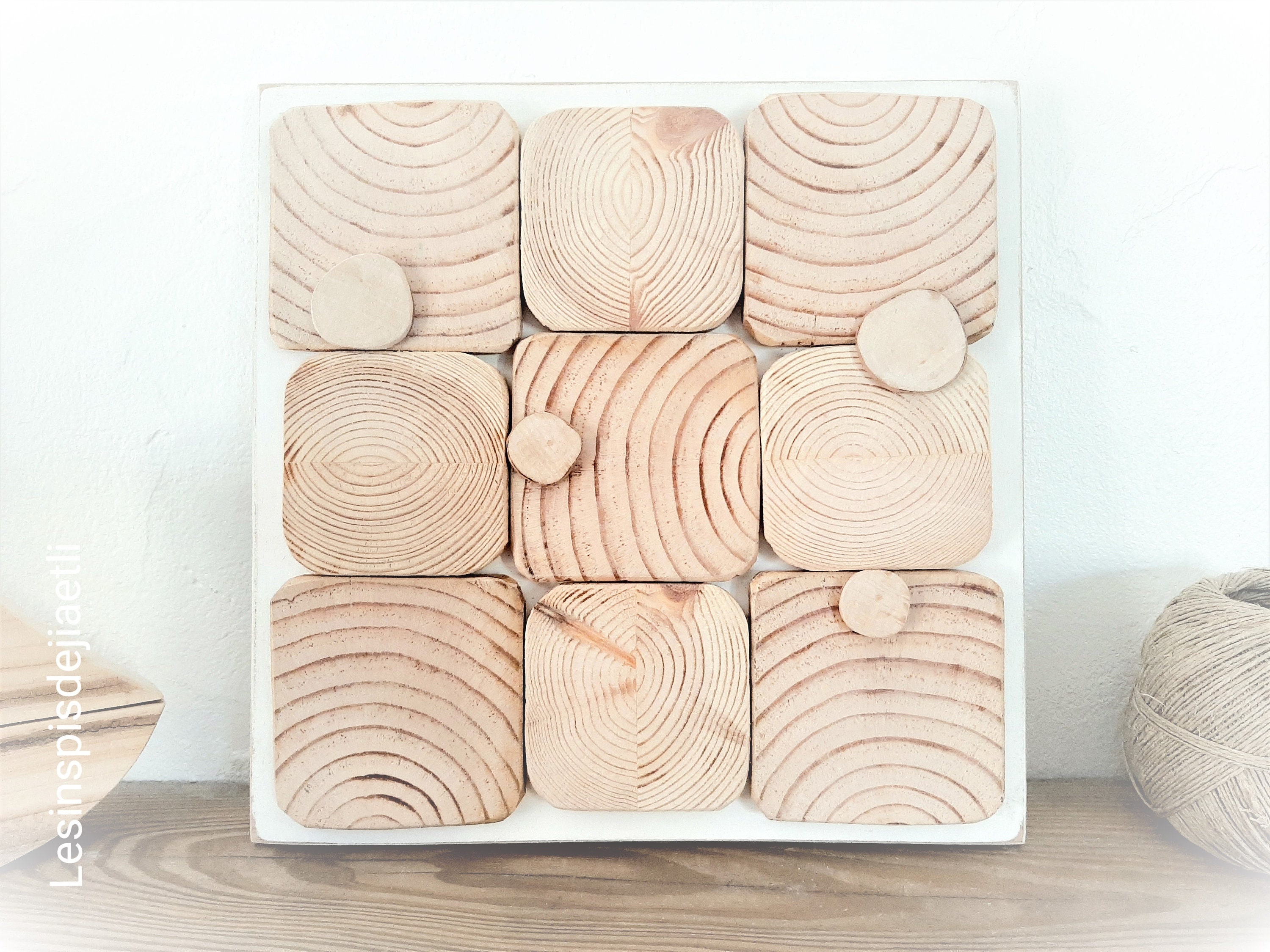 Tableau en Bois Blanc et Naturel. Petite Décoration Murale Style Scandinave.