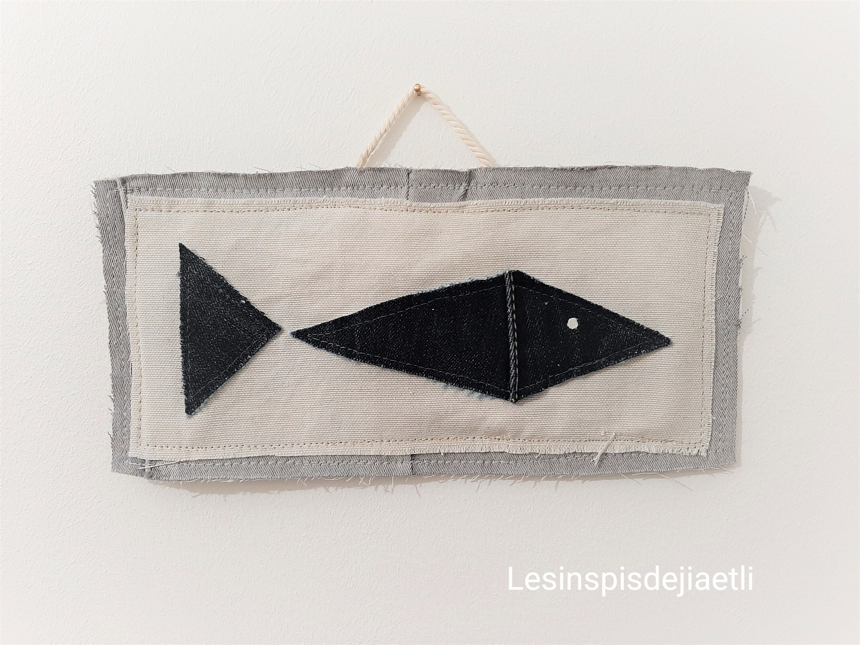 Tableau Mer en Toile Recyclée, Décoration Murale Poisson Géométrique.