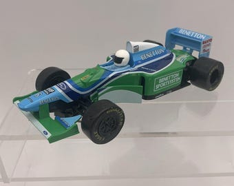 Scalextric 1/32 Escala Slotcar C237 Ford Benetton B193 #6 1994 Casco Blanco Menta