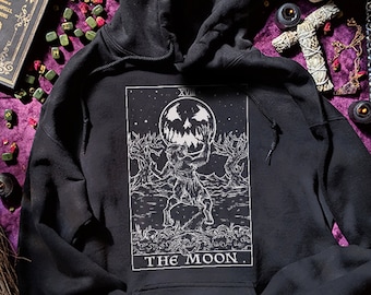 The Moon Tarot Card Hoodie Werewolf Halloween Hoodies Gothic Sweatshirt Horror Sweater Goth Jacket Spooky Witchcraft Sweaters Occult Hoody
