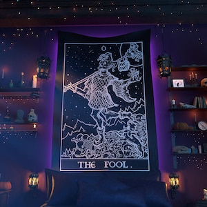 The Fool Tarot Card Tapestry Court Jester Halloween Wall Hangings Gothic Home Decoration Spooky Tapestry Goth Wall Art Witch Decor