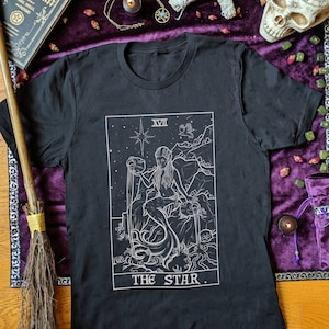 Der Stern Tarot Karte Shirt Schwarz und weiß Meerjungfrau Shirt Halloween Shirts Horror Shirt Gothic Shirts Okkultes Shirt Gruseliges Shirt Goth Shirt