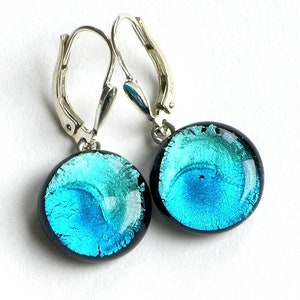 Hanging earrings made of Murano glass in aqua turquoise