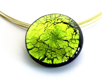 Necklace "Moon" made of Murano glass in peridot