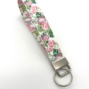 Portachiavi Wristlet Floreale Rosa; Portachiavi floreale; Bracciale; Portachiavi Wristlet