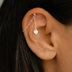 Versteckte Helix CZ Herz Kette, Versteckte Helix, Helix Ohrring Kette Sterling Silber, Helix Piercing Kette, Versteckter Helix Schmuck