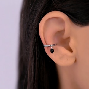 Onyx Conch, Conch Hoop Earring, Conch Piercing Hoop, Conch with stone bead, Cartilage Hoop Earring, Surgical Steel Conch, Conch Jewelry