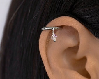 Helix örhänge, Helix piercing, broskpiercing, broskörhänge, litet kristallbroskörhänge, spiralörhänge