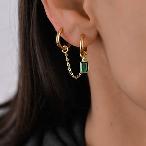 Double Lobe Piercing, Piercing Set with Chain, Emerald Chain Earrings, Double Piercing Gold Chain Hoop Earring Set, Chain Hoop Earrings