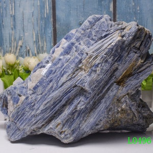 Natural Large Raw Kyanite Gemstone Crystal Quartz Luck Gift Healing Stone Cluster Healing Crystal Chakra Kyanite Stone Mineral Specimen