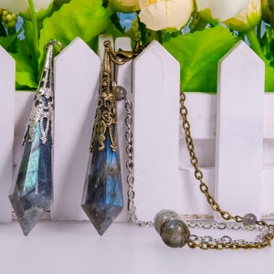 Regenbogen Labradorit Pendel Labradorit Punkt Natur Edelstein poliert Facettiert Stein Punkte-Chakra&Reiki-Anhänger-Geschenk für Sie/Ihn