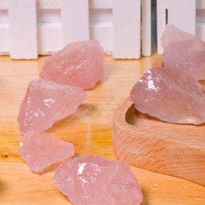 All'ingrosso Quarzo rosa grezzo ruvido Pietra naturale perline sciolte Cristallo Guarigione Quarzo Punti per gioielli Fare regalo di cristallo amorevole