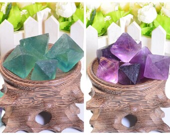 天然蛍石八面体ダイヤモンドシェイプ、菱形蛍石ブロック、紫色の