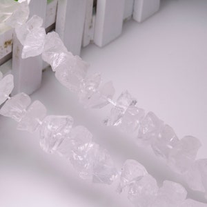 Full Strand Clear Crystal Raw Rough Natural Stone Center Drilled Crystal Healing Stone Points / Perline per gioielli Fare fortuna Regalo
