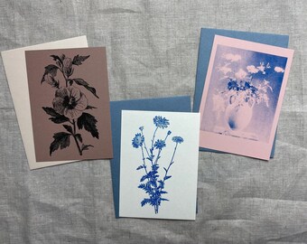 3 cards with envelope / hibiscus / flower vase / marguerite / premium natural paper / printed with vegetable colour