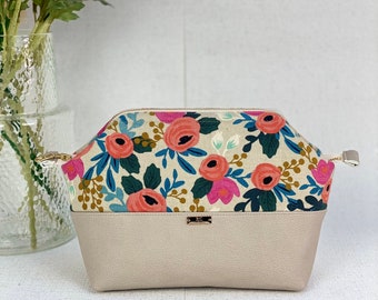 Cosmetic bag, toiletry bag, design bag, flowers, Mother's Day, medium size, holiday bag, medicine bag, gift, birthday gift