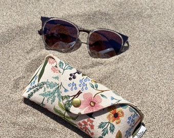 Glasses case, sunglasses case, glasses case hard case, protective bag, reading glasses case, floral pattern, gift for her