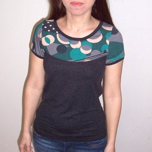 Shirt in black, green Ingrid image 3