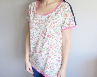 Top, t-shirt, bunt, blumen, flower, dunkelblau "Olivia"