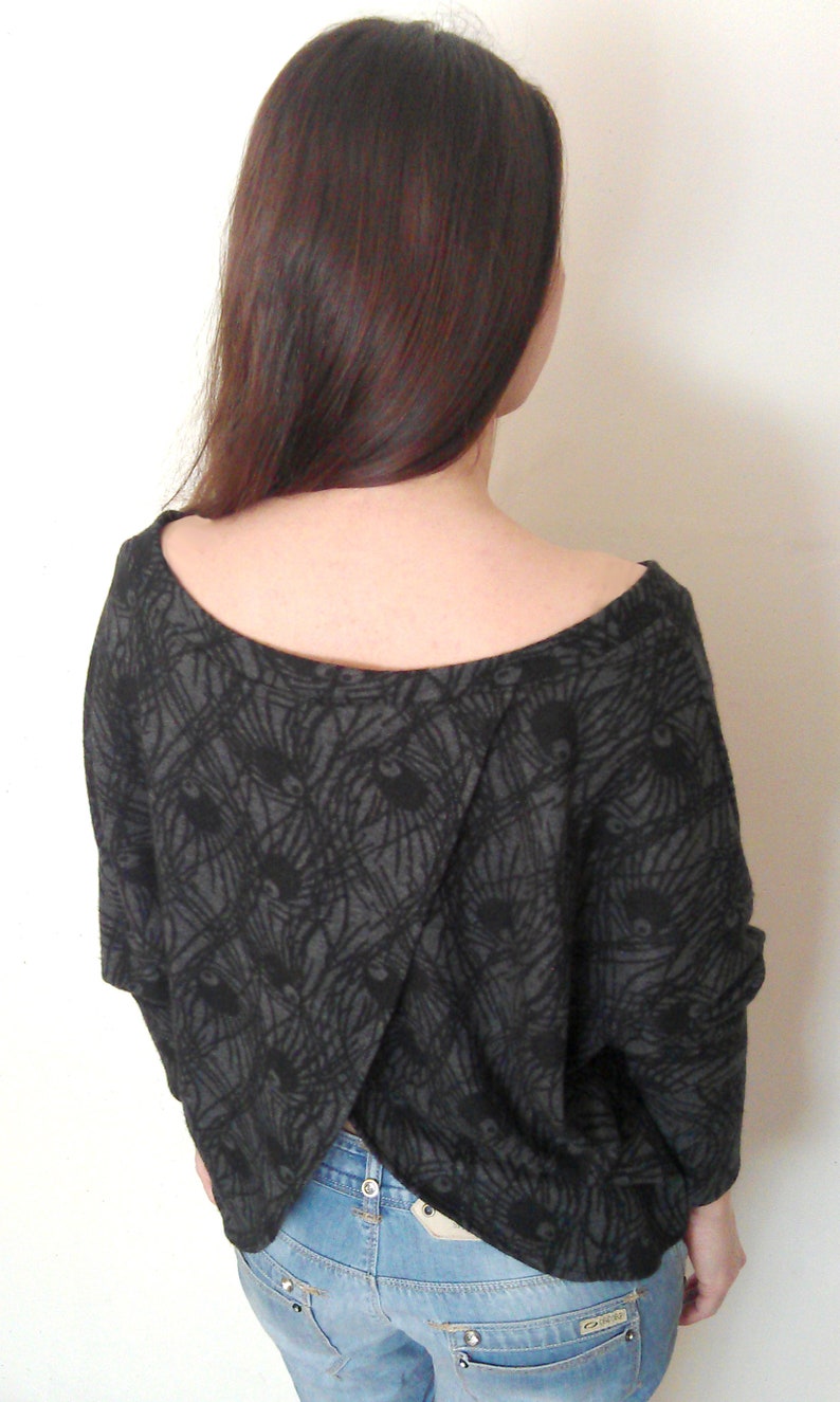 Top in schwarz, grau Jacquard Bild 3