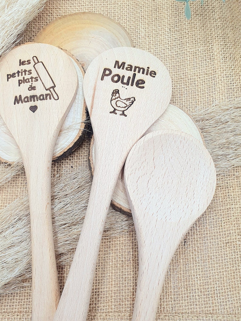 Cuillères en Bois Personnalisées, pour les plats de Mamie , idéal pour manmie , nounou, bonne fête maman, fête des mères, cadeau nounou image 2