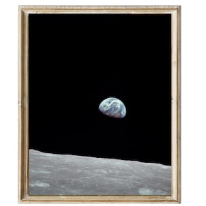 earthrise wallart Poster Vintage digital download Cottage deco Warm Tone Vintage Wall Art
