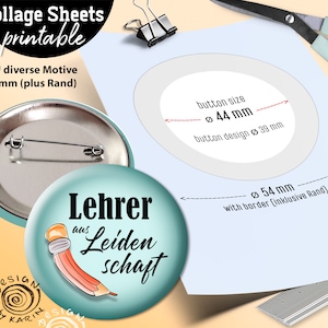 Puede incluir: Un botón azul y blanco con el texto "Lehrer aus Leiden schafft" y una ilustración de lápiz. El botón tiene un diámetro de 44 mm. La imagen también muestra una hoja de papel con un círculo dibujado en ella, mostrando el tamaño del botón con un borde.