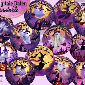 Può includere: Una collezione di stampabili digitali circolari a tema Halloween. Ogni cerchio presenta uno striscione "Happy Halloween", con illustrazioni di fantasmi, streghe, pipistrelli, zucche e case infestate in tonalità viola, arancione e nero.