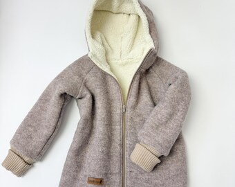 Walkjacke, Wintermantel, Winterjacke beige / innen mit kuscheligem Teddyfell