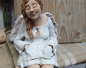 Angel Sitting II (gray)