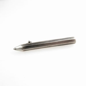 Zilveren potlood broche