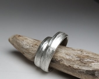SILVER & STRUCTURE - simple wedding rings, wedding rings with individual surface