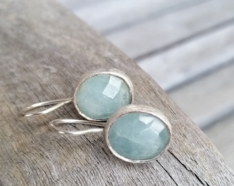 UNIQUE - light blue aquamarine rosecut earrings